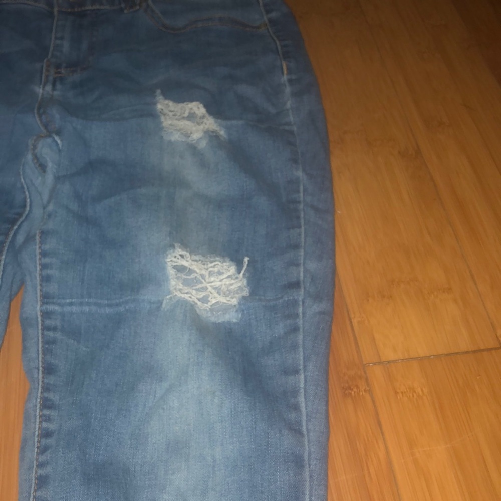 Jeans - Picture 2 of 4